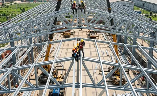 Industrial roof truss construction